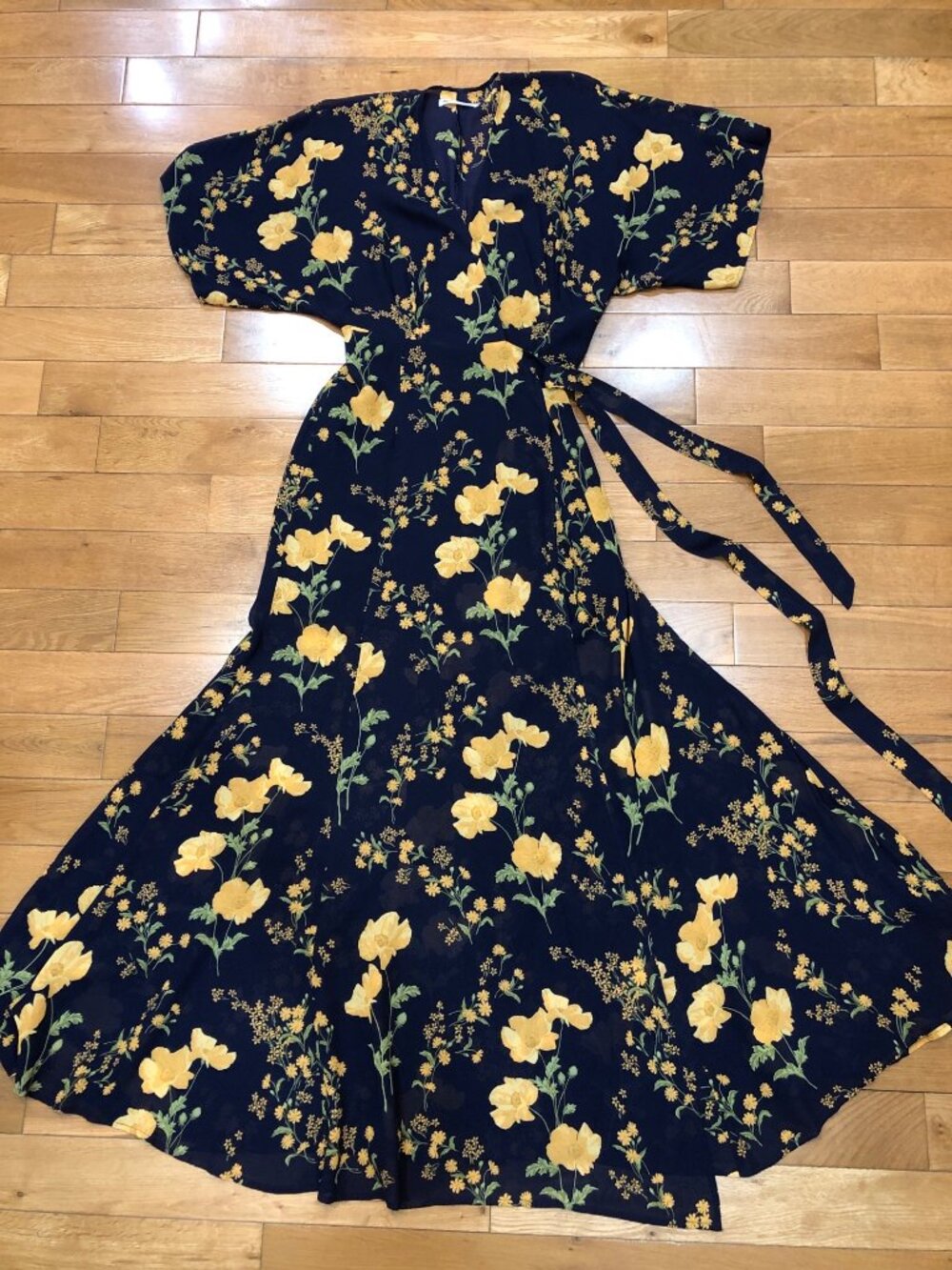 Reformation Winslow Maxi Wrap Dress Navy Yellow Floral Mademoiselle Sz M Poetic - Picture 4 of 11